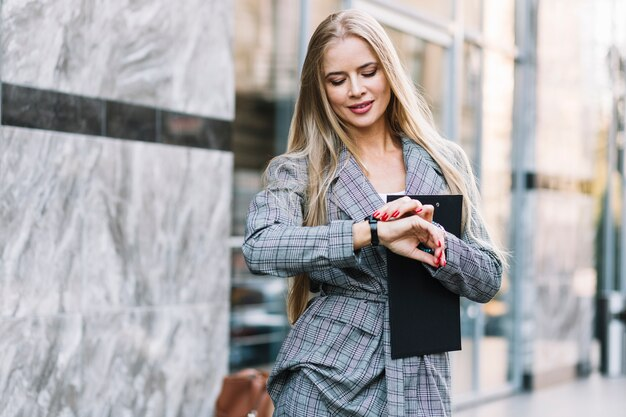 Practical and stylish gifts for someone who travels frequently for work - perfect for the modern business traveler.